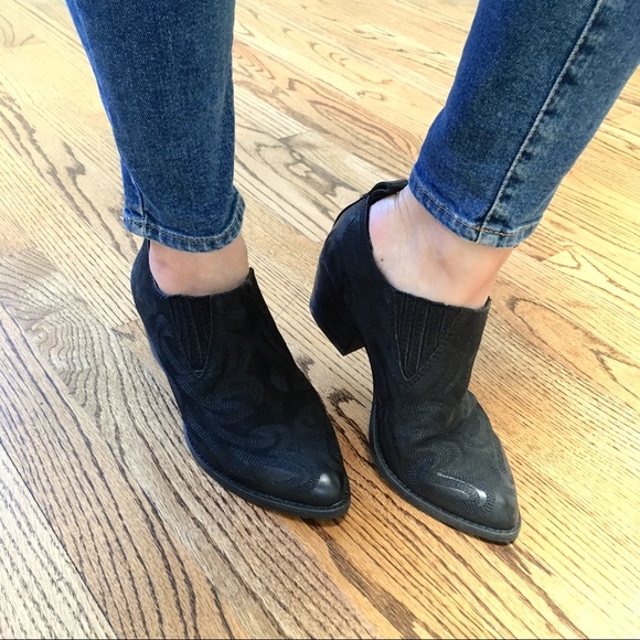 Dolce Vita Samson Black Leather Ankle Bootie 6 - Picture 7 of 7